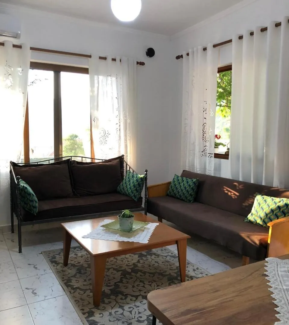 Ferienhaus Guest House Nino'S Zhaban Albanien