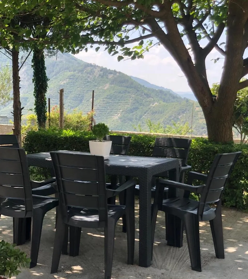 Ferienhaus Guest House Nino'S Zhaban